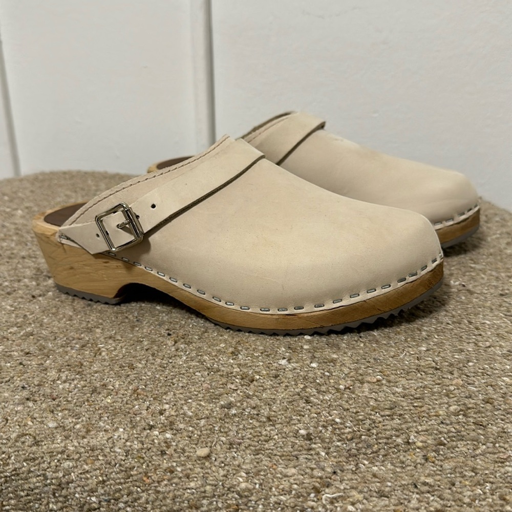 Free People MIA Alma Clogs Cream size 40 - 8.5